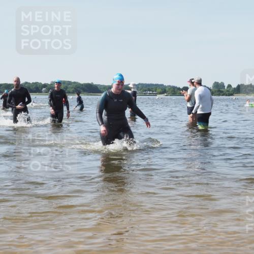 22.06.2025 - Viking Triathlon KatJ http://msf.ph/oto/8096990 22.06.2025 10:31:27 Schwimmen 3, 8, 236, 311, 340, 469, 613, 648 meine-sportfotos.de