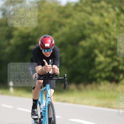 22.06.2025 - Viking Triathlon Yannick Fuchs http://msf.ph/oto/8096994 22.06.2025 11:21:58 Radfahren 1, 80, 101, 187, 304, 455 meine-sportfotos.de