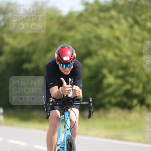 22.06.2025 - Viking Triathlon Yannick Fuchs http://msf.ph/oto/8097003 22.06.2025 11:21:58 Radfahren 1, 80, 101, 187, 304, 455 meine-sportfotos.de