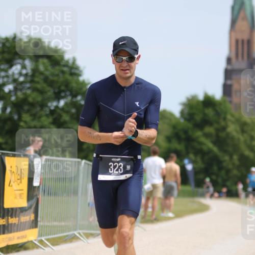 22.06.2025 - Viking Triathlon H.Heesch http://msf.ph/oto/8097006 22.06.2025 13:11:45 Laufen 323 meine-sportfotos.de