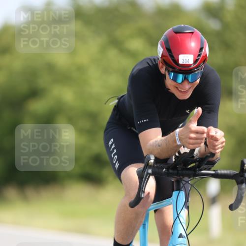 22.06.2025 - Viking Triathlon Yannick Fuchs http://msf.ph/oto/8097027 22.06.2025 11:21:58 Radfahren 1, 80, 101, 187, 304, 455 meine-sportfotos.de