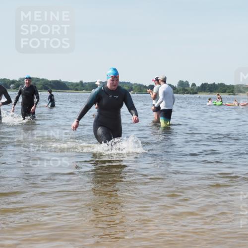 22.06.2025 - Viking Triathlon KatJ http://msf.ph/oto/8097030 22.06.2025 10:31:27 Schwimmen 3, 8, 236, 311, 340, 469, 613, 648 meine-sportfotos.de