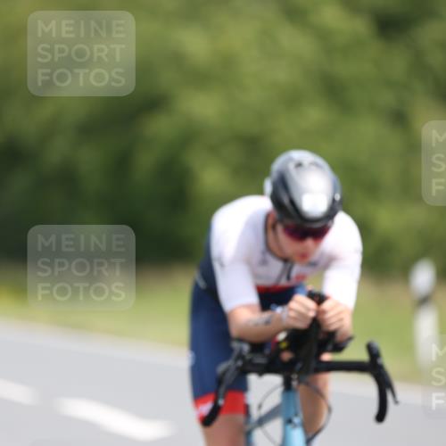 22.06.2025 - Viking Triathlon Yannick Fuchs http://msf.ph/oto/8097042 22.06.2025 11:59:35 Radfahren 2, 55, 124, 196, 346, 480, 501, 661 meine-sportfotos.de
