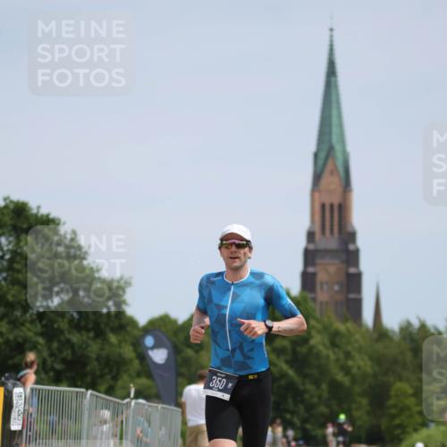 22.06.2025 - Viking Triathlon H.Heesch http://msf.ph/oto/8097046 22.06.2025 13:11:59 Laufen 350 meine-sportfotos.de
