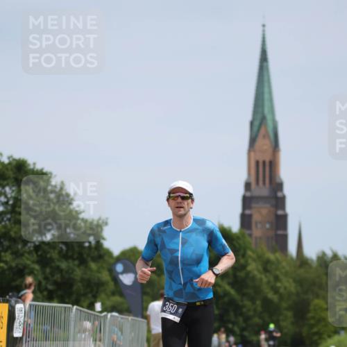22.06.2025 - Viking Triathlon H.Heesch http://msf.ph/oto/8097052 22.06.2025 13:11:59 Laufen 350 meine-sportfotos.de