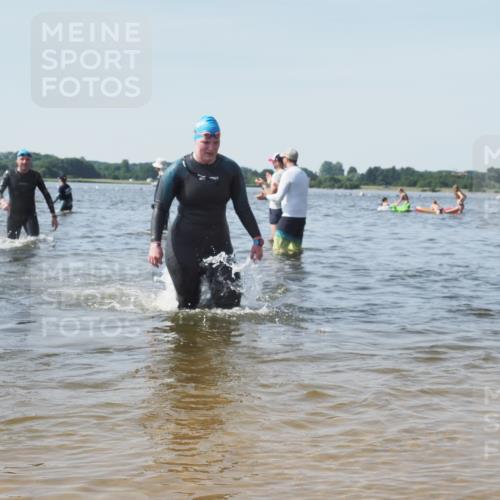 22.06.2025 - Viking Triathlon KatJ http://msf.ph/oto/8097053 22.06.2025 10:31:28 Schwimmen 3, 8, 236, 311, 340, 469, 613, 648 meine-sportfotos.de