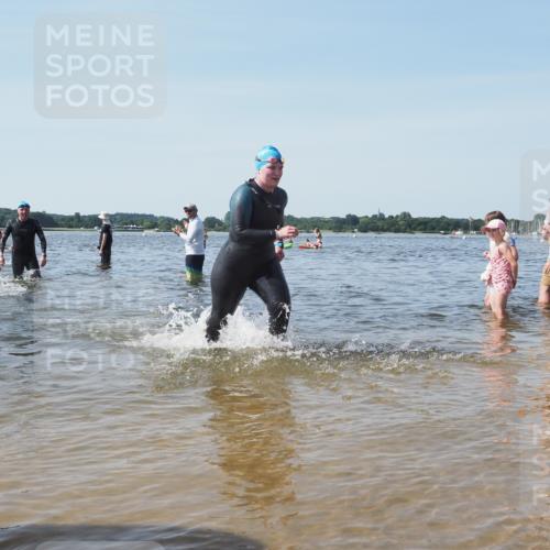 22.06.2025 - Viking Triathlon KatJ http://msf.ph/oto/8097065 22.06.2025 10:31:29 Schwimmen 3, 8, 137, 236, 311, 340, 469, 613, 648 meine-sportfotos.de