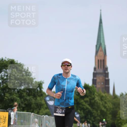 22.06.2025 - Viking Triathlon H.Heesch http://msf.ph/oto/8097067 22.06.2025 13:11:59 Laufen 350 meine-sportfotos.de
