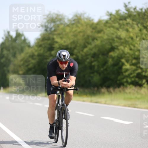 22.06.2025 - Viking Triathlon Yannick Fuchs http://msf.ph/oto/8097068 22.06.2025 11:22:00 Radfahren 1, 80, 101, 187, 304, 323, 455 meine-sportfotos.de