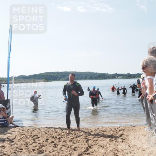 22.06.2025 - Viking Triathlon MichiJ http://msf.ph/oto/8097080 22.06.2025 10:42:12 Schwimmen 16, 78, 159, 281, 290, 326, 460, 465 meine-sportfotos.de