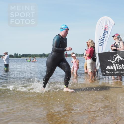 22.06.2025 - Viking Triathlon KatJ http://msf.ph/oto/8097128 22.06.2025 10:31:30 Schwimmen 3, 8, 137, 158, 236, 311, 340, 469, 613, 648 meine-sportfotos.de