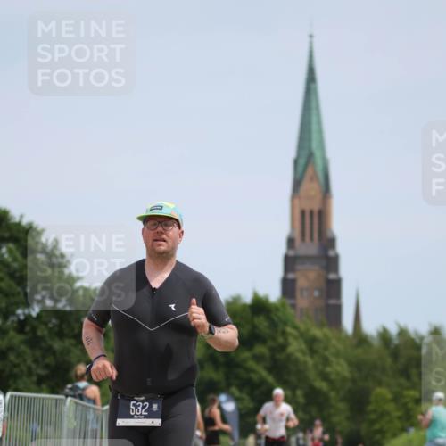22.06.2025 - Viking Triathlon H.Heesch http://msf.ph/oto/8097129 22.06.2025 13:12:24 Laufen 532, 556 meine-sportfotos.de