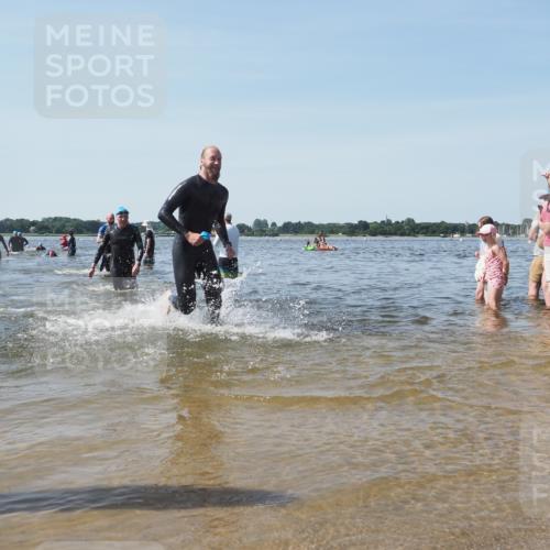 22.06.2025 - Viking Triathlon KatJ http://msf.ph/oto/8097160 22.06.2025 10:31:31 Schwimmen 3, 8, 98, 137, 158, 236, 311, 340, 469, 613, 648 meine-sportfotos.de