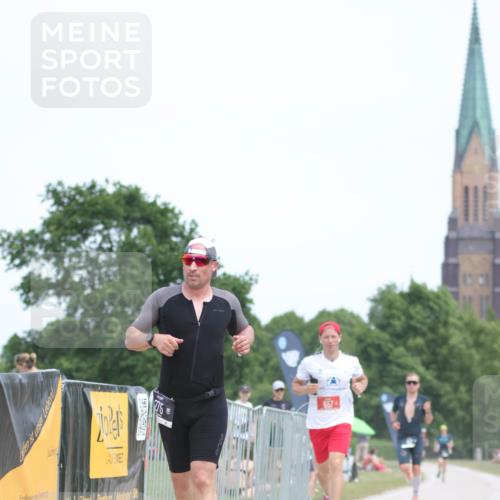 22.06.2025 - Viking Triathlon H.Heesch http://msf.ph/oto/8097166 22.06.2025 13:27:23 Laufen 78, 152, 153, 275, 376, 444, 657 meine-sportfotos.de