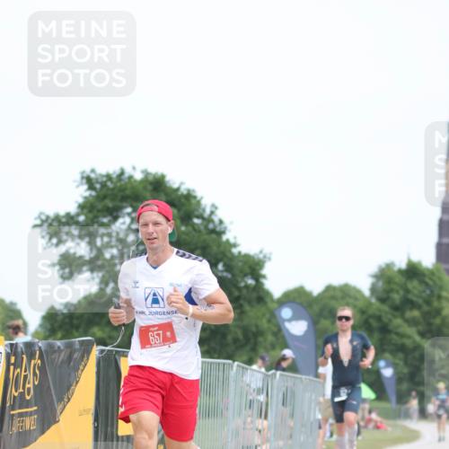 22.06.2025 - Viking Triathlon H.Heesch http://msf.ph/oto/8097179 22.06.2025 13:27:25 Laufen 152, 275, 376, 657 meine-sportfotos.de