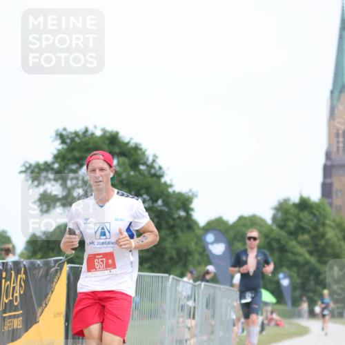 22.06.2025 - Viking Triathlon H.Heesch http://msf.ph/oto/8097186 22.06.2025 13:27:26 Laufen 152, 275, 657 meine-sportfotos.de