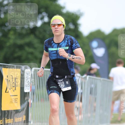 22.06.2025 - Viking Triathlon H.Heesch http://msf.ph/oto/8097203 22.06.2025 13:27:39 Laufen 210 meine-sportfotos.de