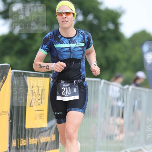 22.06.2025 - Viking Triathlon H.Heesch http://msf.ph/oto/8097227 22.06.2025 13:27:40 Laufen 210 meine-sportfotos.de