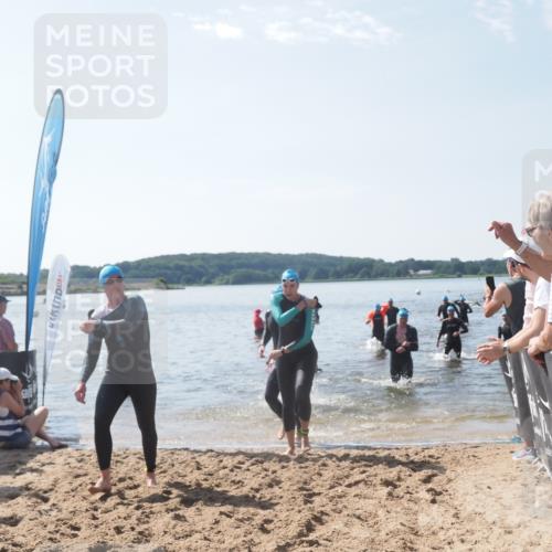 22.06.2025 - Viking Triathlon MichiJ http://msf.ph/oto/8097240 22.06.2025 10:42:25 Schwimmen 16, 55, 65, 192, 281, 290, 318, 326, 427, 460, 465 meine-sportfotos.de