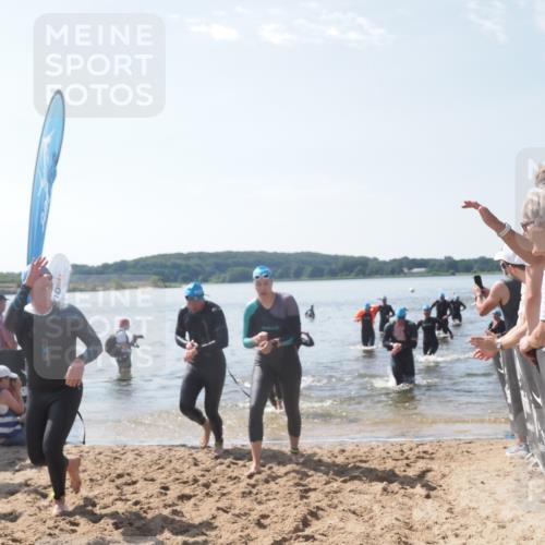 22.06.2025 - Viking Triathlon MichiJ http://msf.ph/oto/8097261 22.06.2025 10:42:26 Schwimmen 16, 55, 65, 192, 281, 290, 318, 326, 427, 460, 465 meine-sportfotos.de