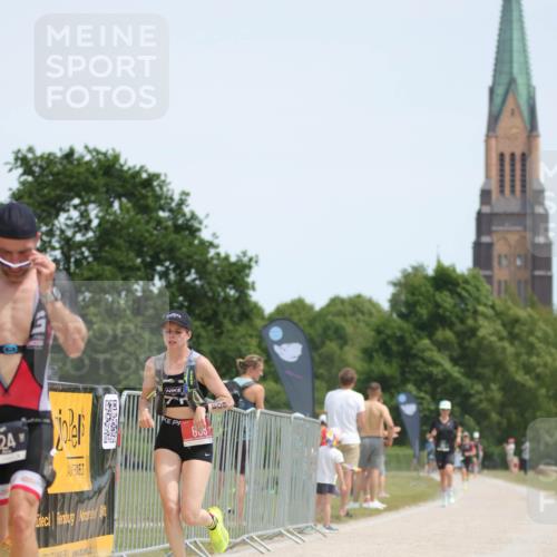 22.06.2025 - Viking Triathlon H.Heesch http://msf.ph/oto/8097275 22.06.2025 13:12:38 Laufen 524, 608 meine-sportfotos.de