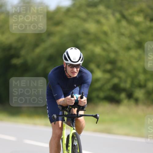 22.06.2025 - Viking Triathlon Yannick Fuchs http://msf.ph/oto/8097287 22.06.2025 11:22:09 Radfahren 1, 42, 101, 187, 323, 455, 473 meine-sportfotos.de
