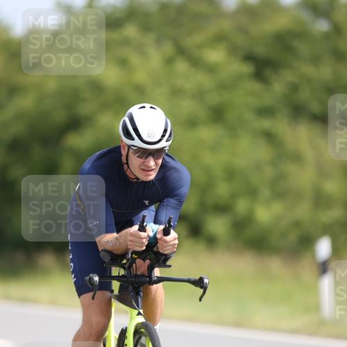 22.06.2025 - Viking Triathlon Yannick Fuchs http://msf.ph/oto/8097293 22.06.2025 11:22:09 Radfahren 1, 42, 101, 187, 323, 455, 473 meine-sportfotos.de