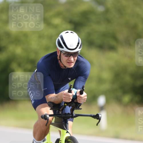 22.06.2025 - Viking Triathlon Yannick Fuchs http://msf.ph/oto/8097301 22.06.2025 11:22:09 Radfahren 1, 42, 101, 187, 323, 455, 473 meine-sportfotos.de
