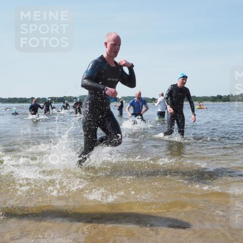 22.06.2025 - Viking Triathlon KatJ http://msf.ph/oto/8097307 22.06.2025 10:31:34 Schwimmen 3, 8, 98, 137, 158, 189, 311, 340, 350, 469, 613, 648 meine-sportfotos.de