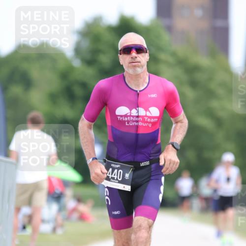 22.06.2025 - Viking Triathlon H.Heesch http://msf.ph/oto/8097319 22.06.2025 13:28:09 Laufen 440 meine-sportfotos.de