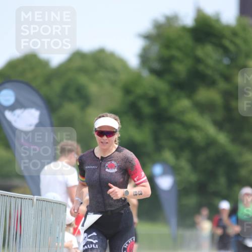 22.06.2025 - Viking Triathlon H.Heesch http://msf.ph/oto/8097324 22.06.2025 13:12:53 Laufen 88 meine-sportfotos.de