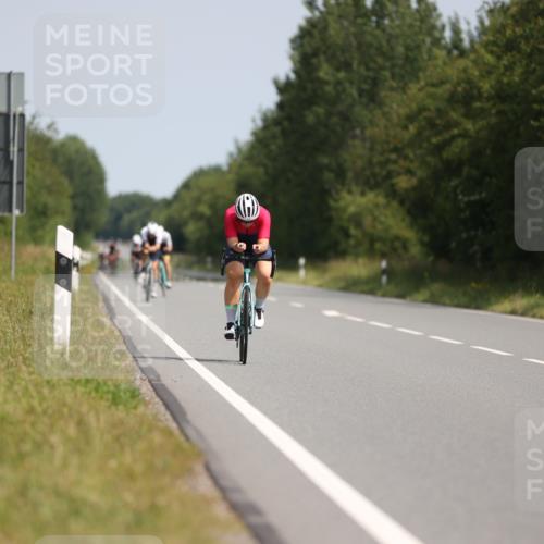 22.06.2025 - Viking Triathlon Yannick Fuchs http://msf.ph/oto/8097342 22.06.2025 11:22:11 Radfahren 42, 101, 187, 323, 455, 473, 490, 661 meine-sportfotos.de