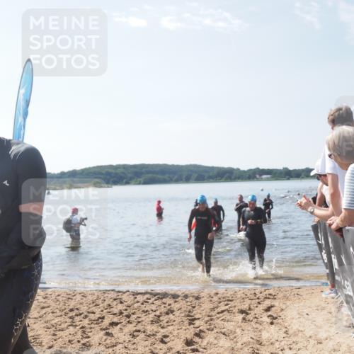 22.06.2025 - Viking Triathlon MichiJ http://msf.ph/oto/8097345 22.06.2025 10:42:33 Schwimmen 55, 65, 171, 192, 318, 427 meine-sportfotos.de
