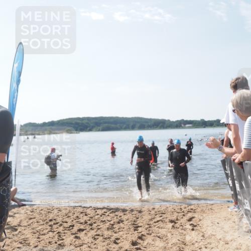 22.06.2025 - Viking Triathlon MichiJ http://msf.ph/oto/8097351 22.06.2025 10:42:33 Schwimmen 55, 65, 171, 192, 318, 427 meine-sportfotos.de