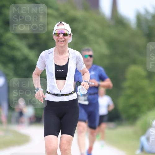 22.06.2025 - Viking Triathlon H.Heesch http://msf.ph/oto/8097359 22.06.2025 13:28:20 Laufen 182, 449 meine-sportfotos.de