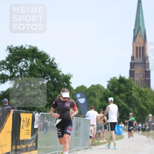 22.06.2025 - Viking Triathlon H.Heesch http://msf.ph/oto/8097360 22.06.2025 13:12:55 Laufen 88 meine-sportfotos.de