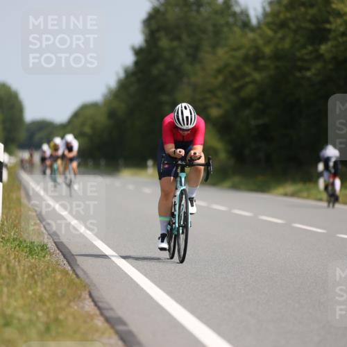 22.06.2025 - Viking Triathlon Yannick Fuchs http://msf.ph/oto/8097376 22.06.2025 11:22:13 Radfahren 42, 91, 165, 257, 323, 473, 490, 661 meine-sportfotos.de