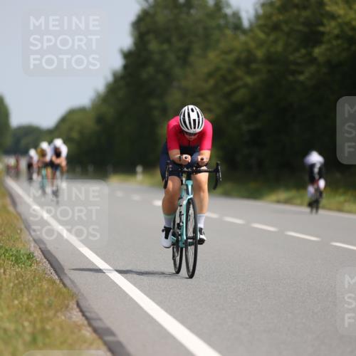 22.06.2025 - Viking Triathlon Yannick Fuchs http://msf.ph/oto/8097387 22.06.2025 11:22:13 Radfahren 42, 91, 165, 257, 323, 473, 490, 661 meine-sportfotos.de