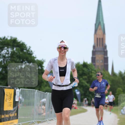 22.06.2025 - Viking Triathlon H.Heesch http://msf.ph/oto/8097398 22.06.2025 13:28:23 Laufen 182, 449 meine-sportfotos.de