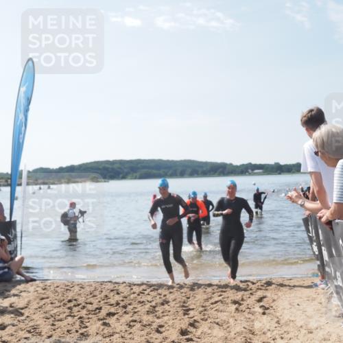 22.06.2025 - Viking Triathlon MichiJ http://msf.ph/oto/8097408 22.06.2025 10:42:34 Schwimmen 55, 65, 171, 192, 318, 427 meine-sportfotos.de