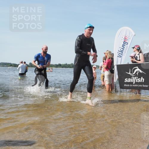 22.06.2025 - Viking Triathlon KatJ http://msf.ph/oto/8097421 22.06.2025 10:31:37 Schwimmen 3, 8, 98, 99, 137, 158, 189, 224, 340, 350, 469, 555, 613, 648 meine-sportfotos.de