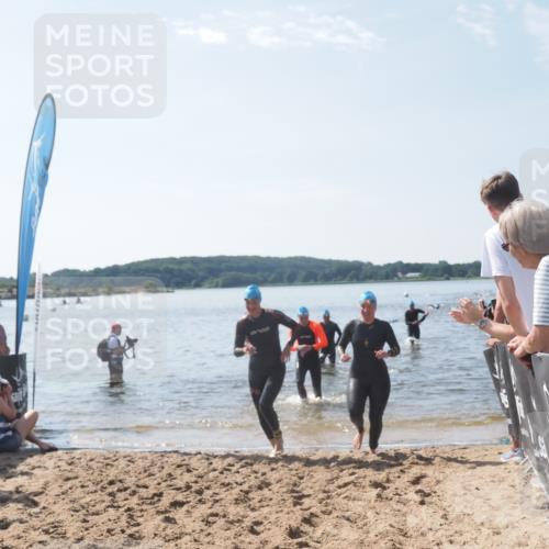22.06.2025 - Viking Triathlon MichiJ http://msf.ph/oto/8097424 22.06.2025 10:42:34 Schwimmen 55, 65, 171, 192, 318, 427 meine-sportfotos.de
