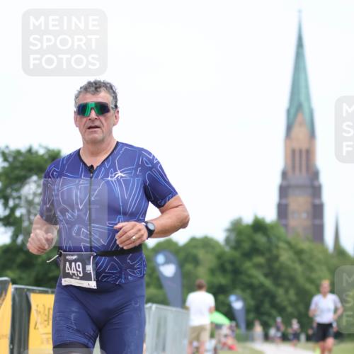 22.06.2025 - Viking Triathlon H.Heesch http://msf.ph/oto/8097425 22.06.2025 13:28:27 Laufen 13, 182, 449 meine-sportfotos.de