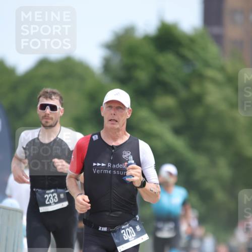 22.06.2025 - Viking Triathlon H.Heesch http://msf.ph/oto/8097431 22.06.2025 13:13:11 Laufen 226, 233, 300, 610 meine-sportfotos.de