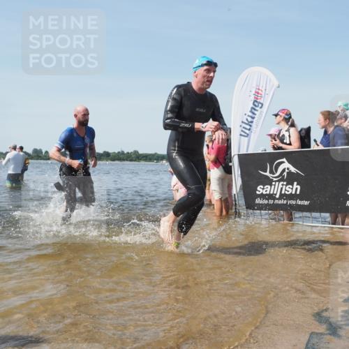 22.06.2025 - Viking Triathlon KatJ http://msf.ph/oto/8097454 22.06.2025 10:31:37 Schwimmen 3, 8, 98, 99, 137, 158, 189, 224, 340, 350, 469, 555, 613, 648 meine-sportfotos.de