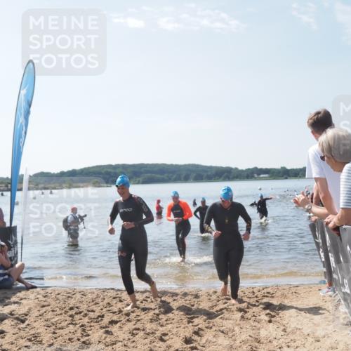 22.06.2025 - Viking Triathlon MichiJ http://msf.ph/oto/8097461 22.06.2025 10:42:35 Schwimmen 55, 65, 171, 192, 240, 318, 427 meine-sportfotos.de