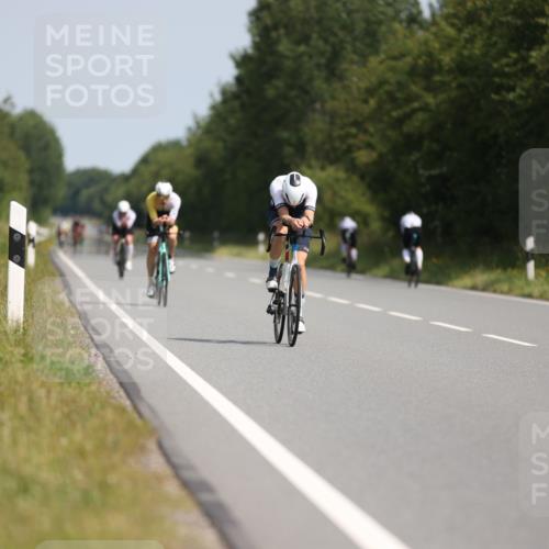 22.06.2025 - Viking Triathlon Yannick Fuchs http://msf.ph/oto/8097472 22.06.2025 11:22:16 Radfahren 42, 47, 91, 165, 257, 473, 490, 661 meine-sportfotos.de