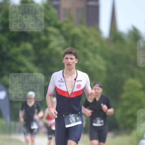 22.06.2025 - Viking Triathlon H.Heesch http://msf.ph/oto/8097541 22.06.2025 13:13:25 Laufen 100, 178 meine-sportfotos.de