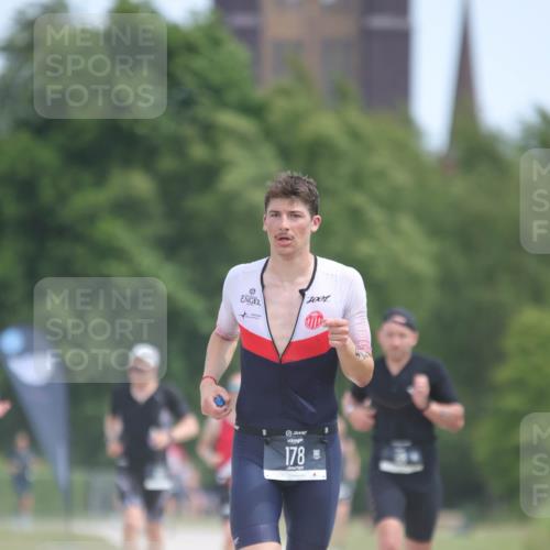 22.06.2025 - Viking Triathlon H.Heesch http://msf.ph/oto/8097552 22.06.2025 13:13:25 Laufen 100, 178 meine-sportfotos.de