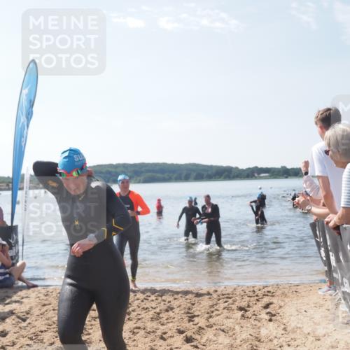 22.06.2025 - Viking Triathlon MichiJ http://msf.ph/oto/8097556 22.06.2025 10:42:37 Schwimmen 55, 171, 192, 240, 318, 369, 427, 624 meine-sportfotos.de